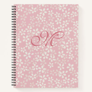 Carnet Monogramme de fleurs de cerisiers. Rose poussiéreu