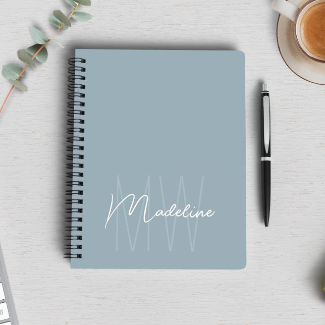 Carnet Monogramme Minimaliste Moderne Bleu Poussiéreux (Modern Minimalist Monogram Dusty Blue Notebook by MINTIC DESIGN STUDIO)