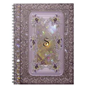 Carnet Monogramme victorien lilas de Vanfleet