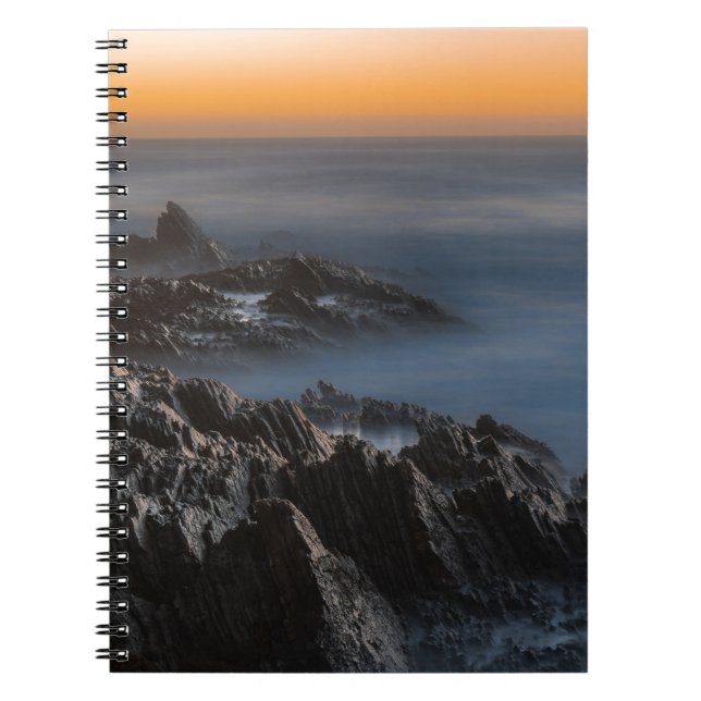 CARNET MONTAGNES GRIS AVEC NUAGES (Devant)