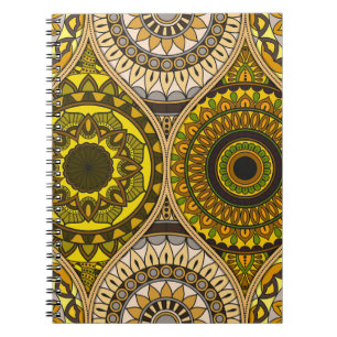 Carnet Motif avec mandalas. Éléments décoratifs vintages