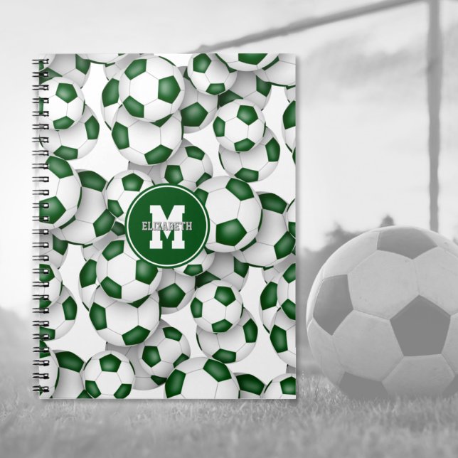 Carnet motif ballons de football verts sports enfants (Créateur téléchargé)