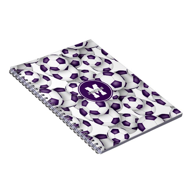 Carnet motif ballons de football violets sports enfants (Côté Droit)