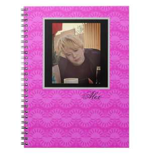 Carnet motif géométrique lumineux néon rose
