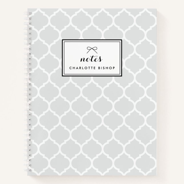 Carnet Motif Quatrefoil gris argent moderne Personnalisé (Devant)