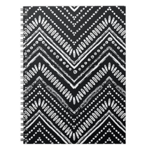 Carnet Motif tiré à la main. Zigzag et ligne striée, trib