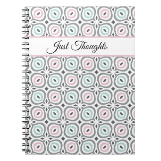 Carnet Motifs tendance de gris pastel, rose et bleu