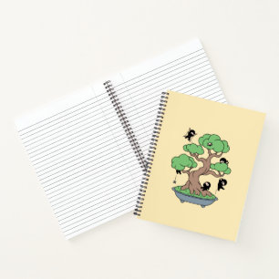 Carnet Ninjas minuscules en bonsaï sur jaune