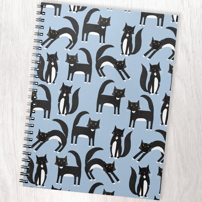 Carnet Noir et blanc Cute Tuxedo Kitty Cats Motif (Cute black and white tuxedo kitty cat pattern notebook)