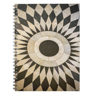 Carnet noir et blanc de motif
