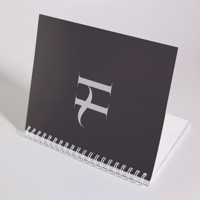 Carnet Nom initial élégant personnalisé Olive Green Typog (Créateur téléchargé)