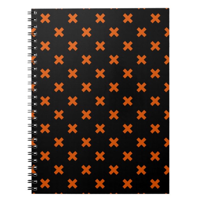 Carnet Orange cross stitches on black (Devant)