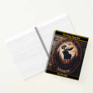 Carnet Orignal dans une forêt sombre