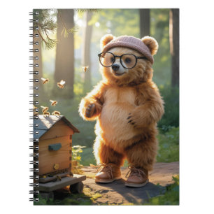 Carnet Ours apiculteur fantaisiste dans une forêt ensolei