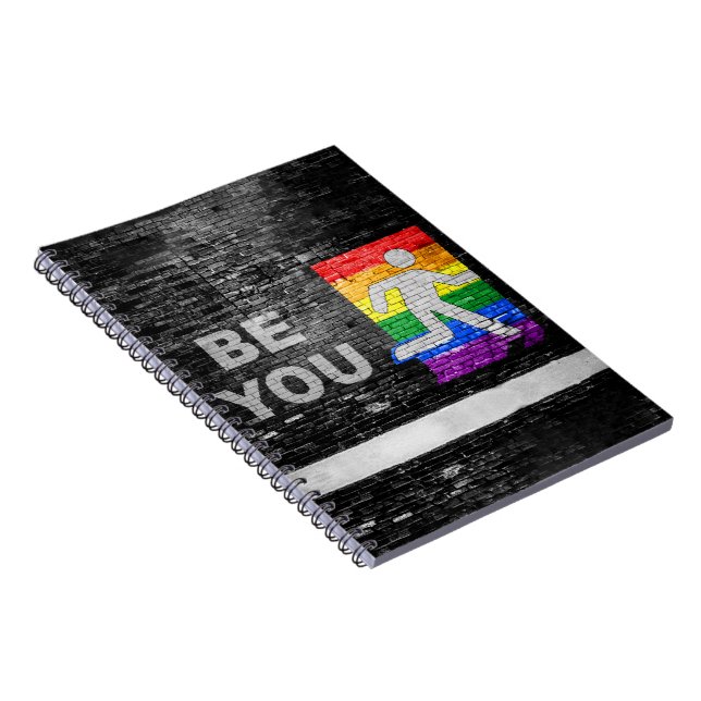 Carnet Panneau de couleurs de fierté arc-en-ciel urbain S (Côté Droit)