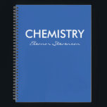 Carnet Papier graphique de chimie bleue personnalisée<br><div class="desc">Un carnet mignon et tendance à emmener en classe de chimie ou pour faire ses devoirs avec une couverture simple et minimaliste en bleu français et espace pour le sujet de l'école et votre nom à être personnalisé.</div>
