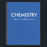 Carnet Papier graphique de chimie bleue personnalisée<br><div class="desc">Un carnet mignon et tendance à emmener en classe de chimie ou pour faire ses devoirs avec une couverture simple et minimaliste en bleu français et espace pour le sujet de l'école et votre nom à être personnalisé.</div>