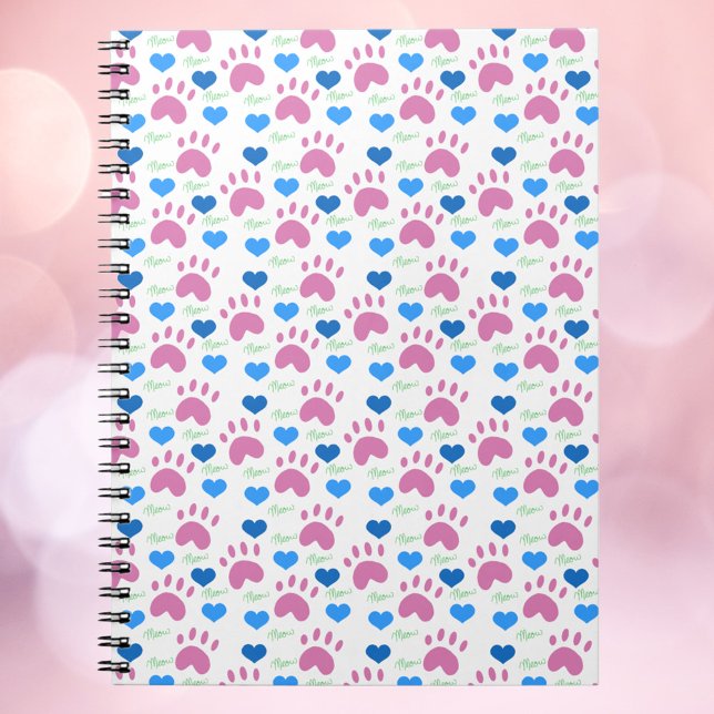 Carnet Patte de chat rose coeurs bleus motif meow vert (A notebook with a pattern of pink cat paws, blue hearts and green meows.)