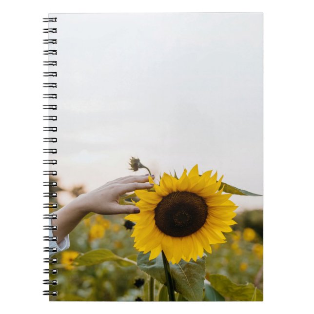 Carnet Personne tenant du tournesol (Devant)