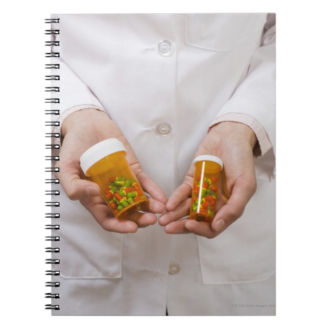 Carnet Pharmaciste tenant des bouteilles de pilules (Devant)