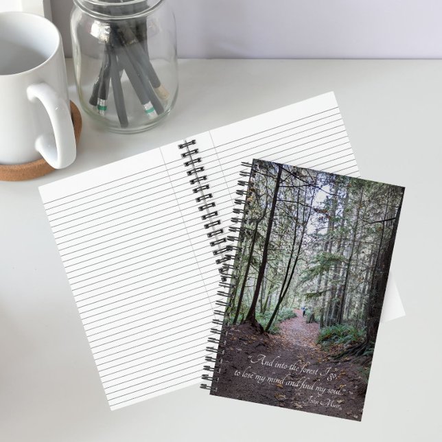 Carnet Photo de sentier forestier avec citation de John M (In Situ)