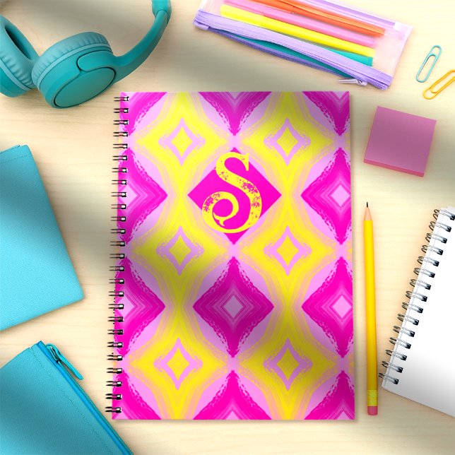 Carnet photo en spirale rose, jaune peint en diama (Retro revival with a personal twist. Bright hand painted diamonds just for you.)