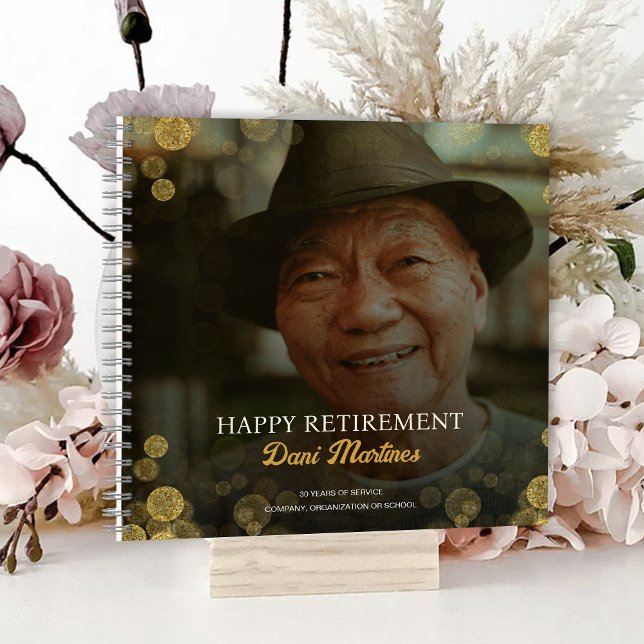 Carnet Photo Gold Confetti Happy Retirement Party Invité (Photo Gold Confetti Happy Retirement Party Guest Notebook)