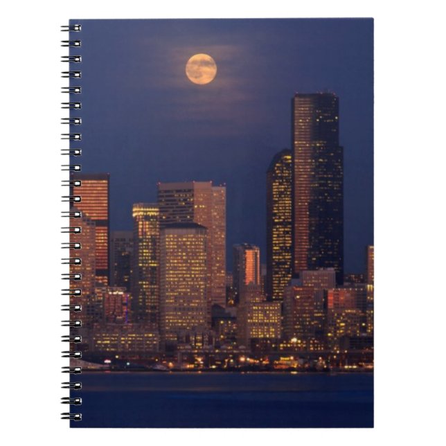 Carnet Pleine lune se levant au-dessus de l'horizon du (Devant)