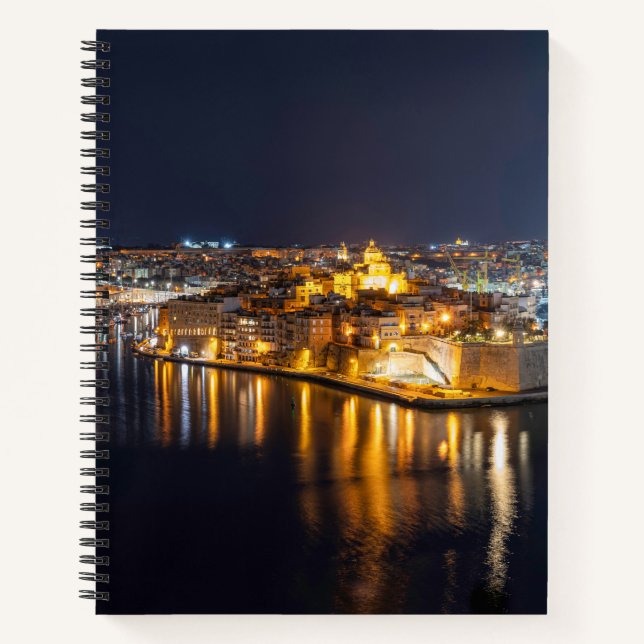 Carnet Port de Malte illuminé la nuit (Devant)