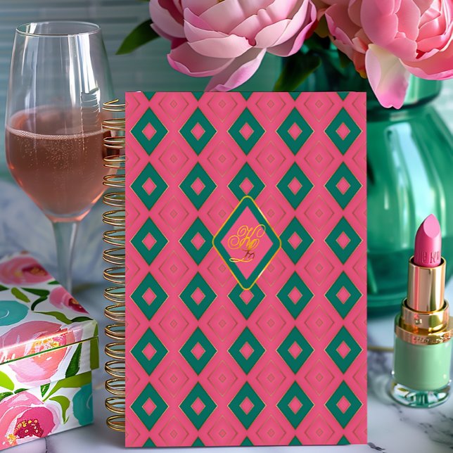 Carnet Preppy rose et vert Diamond Motif Monogrammé (Chic Pink and Green Diamond Motif Notebook/Glossy Softcover, Matte Hardcover )