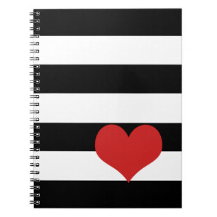 Carnet Rayures noires et blanches avec cœur rouge