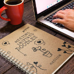 Carnet Réunion Inspiré Doodles Office Funny Personnalisé<br><div class="desc">Carnet personnalisé amusant avec le texte "Doodles inspirés par la rencontre" accentué d'une variété de doodles coeur d'amour girly sur un arrière - plan en papier kraft avec votre nom personnalisé ci-dessous. Personnalisez en modifiant le texte dans les zones de texte fournies. Conçu pour vous par ©Evco Studio www.zazzle.com/store/evcostudio</div>