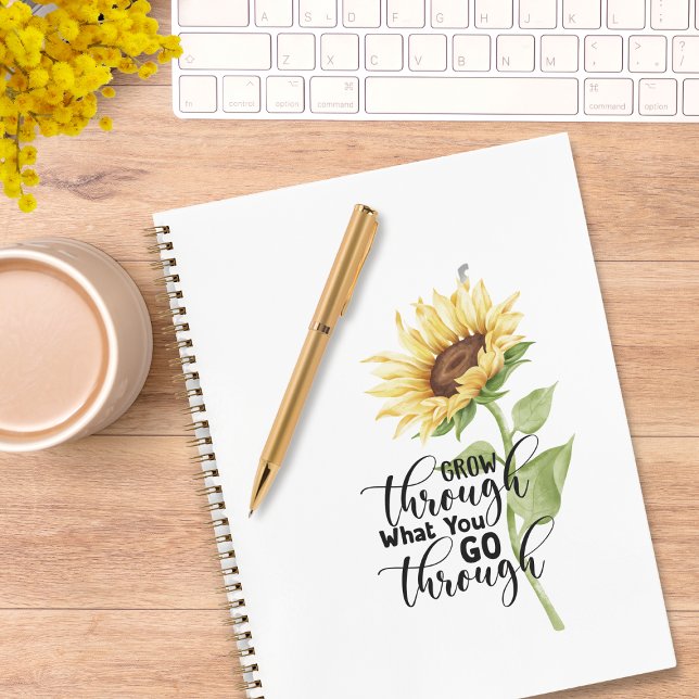 Carnet Revue "Croissance à travers ce que vous traversez" (Créateur téléchargé)