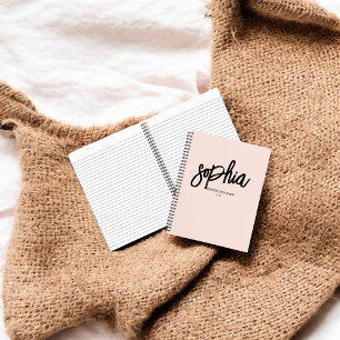 Carnet rose pâle de style moderne