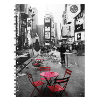 Carnet Rouge blanc noir de Times Square