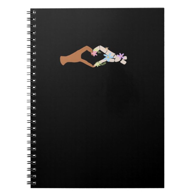 Carnet Skeleton Hands Heart Show Basic (Devant)