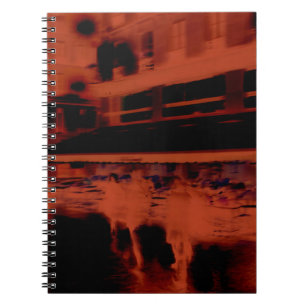 Carnet Soirée Paris rouge. motion floue du cool