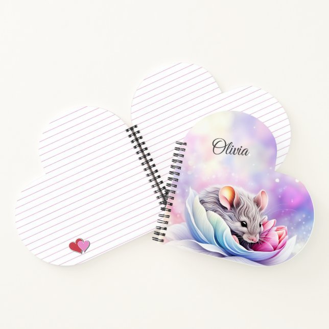 Carnet Souris adorable dormant dans les pétales  (Intérieur)