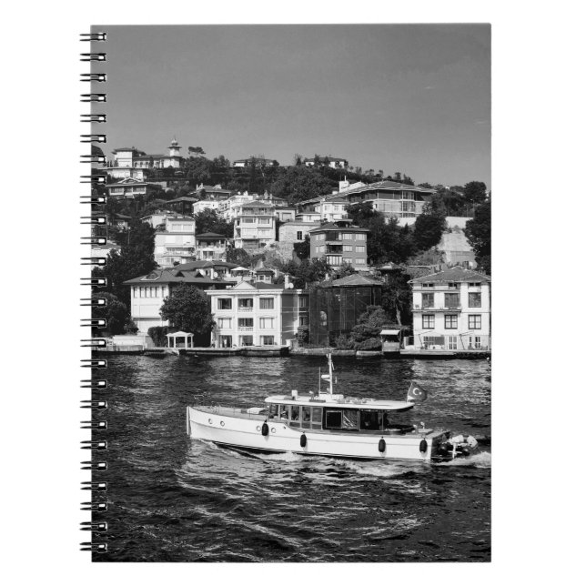 Carnet Summer  vibe in Bosphorus in Istanbul (Devant)