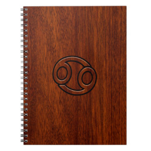 Carnet Symbole du cancer du zodiaque sur le style bois de