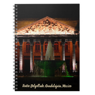 Carnet Teatro Delgollado, Guadalajara, Mexique la nuit