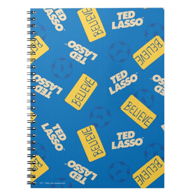 Carnet Ted Lasso | Croyez le Motif de signe et de balle (Devant)