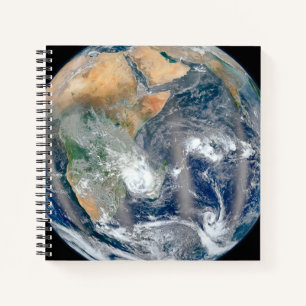 Carnet Terre Pleine Montrant L'Hémisphère Est.
