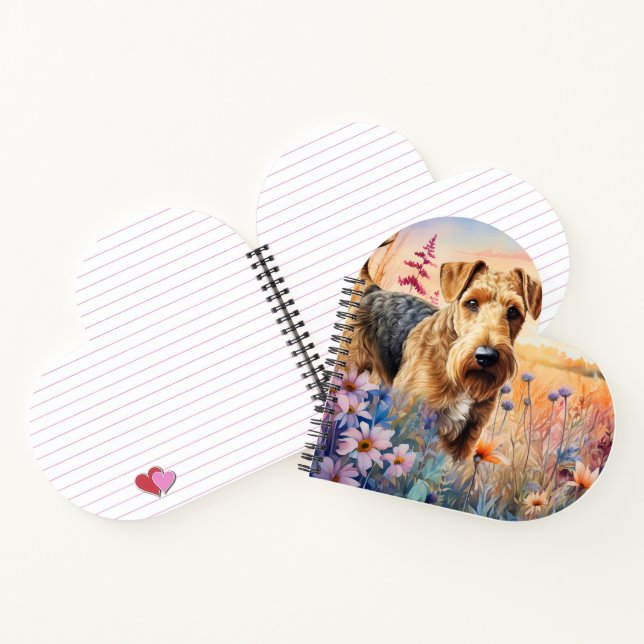 Carnet Tervueren Airedale dans une prairie de fleurs sauv (Intérieur)