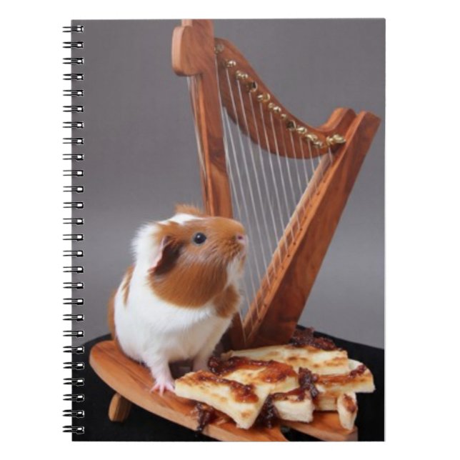 Carnet The Little Harpist – Elegant Guinea Pig Notebook (Devant)