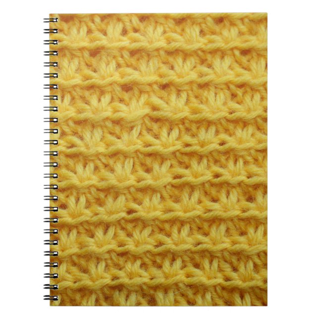 Carnet Tissu tricoté jaune : texture rayée. (Devant)