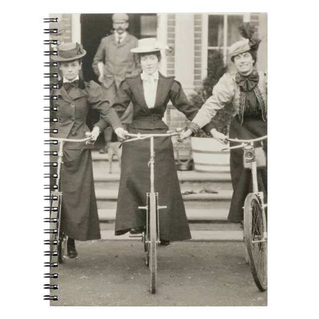 Carnet Trois femmes sur des bicyclettes, les années 1900 (Devant)
