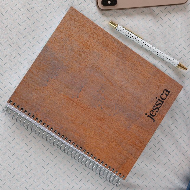 Carnet Typographie Moderne Arrondie en Acier Rouillé Pati (Créateur téléchargé)