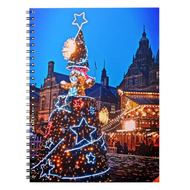 Carnet Un arbre, devant le Townhall (Devant)