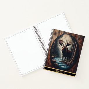 Carnet Un majestueux orignal debout au bord d'une rivière